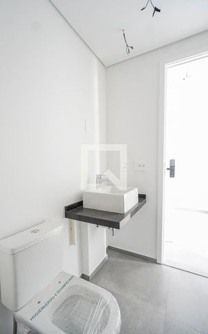 Studio para alugar com 37m², 1 quarto e 1 vaga Studio para alugar com 37m², 1 quarto e 1 vagaBanheiro social