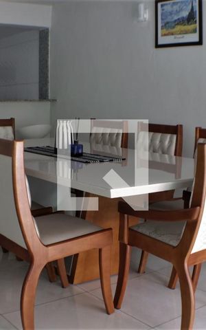 Casa de condomínio à venda com 490m², 5 quartos e 3 vagasSala