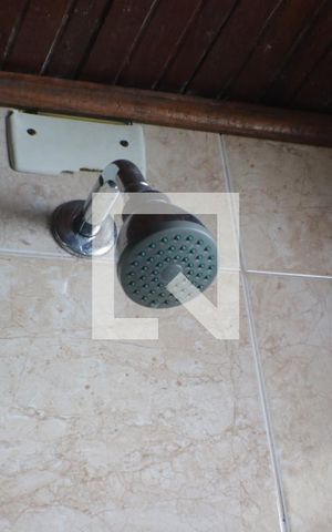 Casa de condomínio à venda com 490m², 5 quartos e 3 vagasBanheiro do Quarto 4