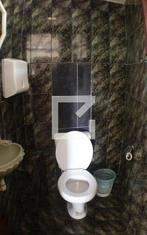 Casa de condomínio à venda com 490m², 5 quartos e 3 vagasLavabo