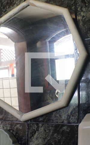 Casa de condomínio à venda com 490m², 5 quartos e 3 vagasLavabo