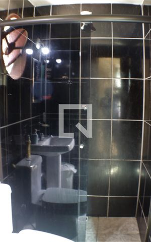 Casa de condomínio à venda com 490m², 5 quartos e 3 vagasBanheiro do Quarto 5