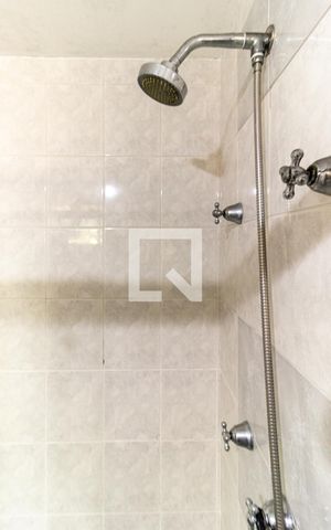 Apartamento à venda com 98m², 3 quartos e 1 vagaBanheiro da Suíte - Ducha