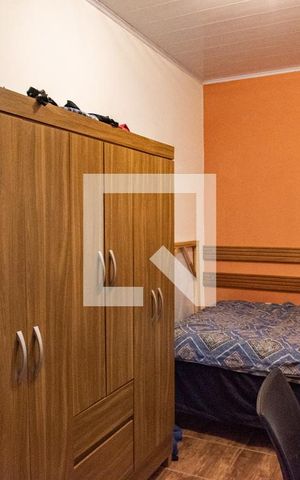 Casa à venda com 260m², 5 quartos e 3 vagas Casa à venda com 260m², 5 quartos e 3 vagasQuarto 1