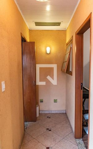 Casa à venda com 260m², 5 quartos e 3 vagas Casa à venda com 260m², 5 quartos e 3 vagasÁrea livre