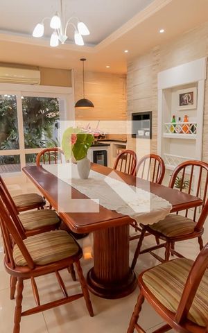 Casa à venda com 409m², 4 quartos e 2 vagasSala de Jantar