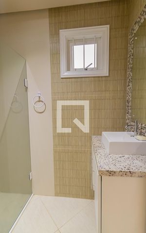 Casa à venda com 409m², 4 quartos e 2 vagasBanheiro 4