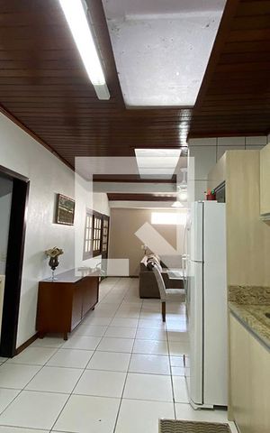 Casa à venda com 210m², 3 quartos e 2 vagasCozinha
