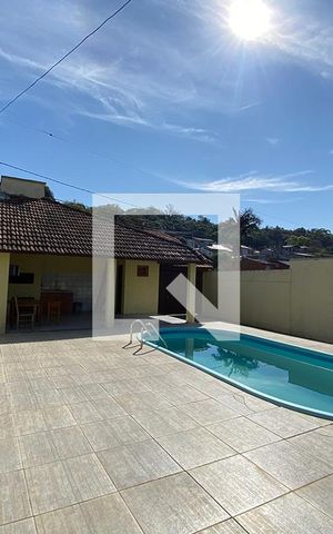 Casa à venda com 210m², 3 quartos e 2 vagasÁrea Externa