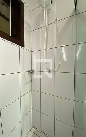Casa à venda com 210m², 3 quartos e 2 vagasBanheiro 2