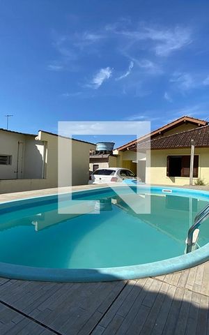 Casa à venda com 210m², 3 quartos e 2 vagasÁrea Externa