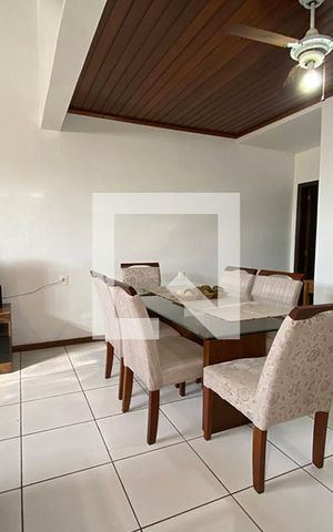 Casa à venda com 210m², 3 quartos e 2 vagasSala