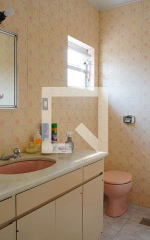Apartamento à venda com 300m², 3 quartos e 4 vagasBanheiro do Quarto 2