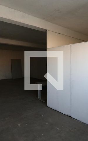 Casa à venda com 140m², 1 quarto e 3 vagasPrédio - 2º Andar/Com Divisórias 