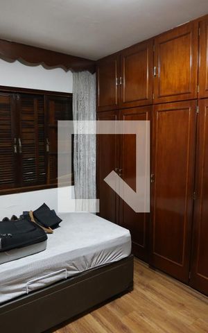 Casa à venda com 140m², 1 quarto e 3 vagasCloset