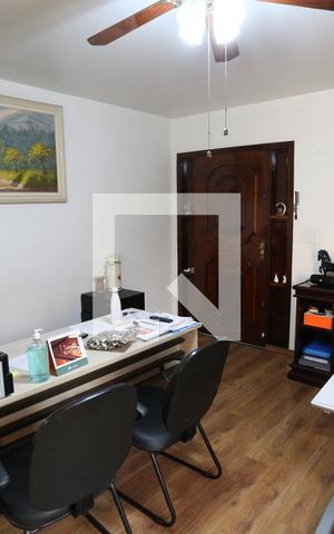 Casa à venda com 140m², 1 quarto e 3 vagasSala