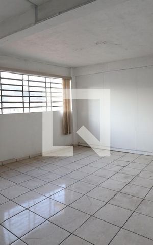 Casa à venda com 140m², 1 quarto e 3 vagasPrédio - 2º Andar/Com Divisórias