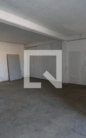 Casa à venda com 140m², 1 quarto e 3 vagasPrédio - 2º Andar/Com Divisórias