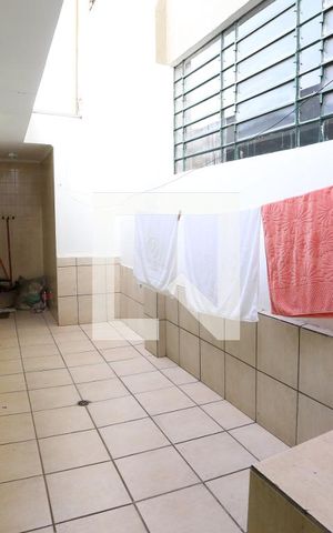 Casa à venda com 140m², 1 quarto e 3 vagasQuintal