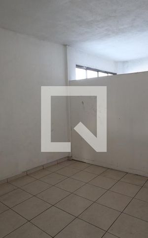 Casa à venda com 140m², 1 quarto e 3 vagasPrédio - 2º Andar/Com Divisórias