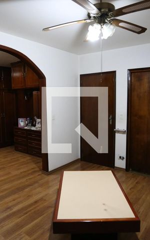 Casa à venda com 140m², 1 quarto e 3 vagasSuíte