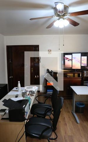 Casa à venda com 140m², 1 quarto e 3 vagasSala