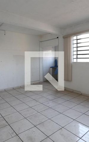 Casa à venda com 140m², 1 quarto e 3 vagasPrédio - 2º Andar/Com Divisórias
