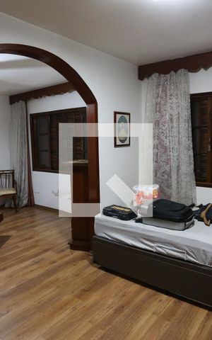 Casa à venda com 140m², 1 quarto e 3 vagasCloset