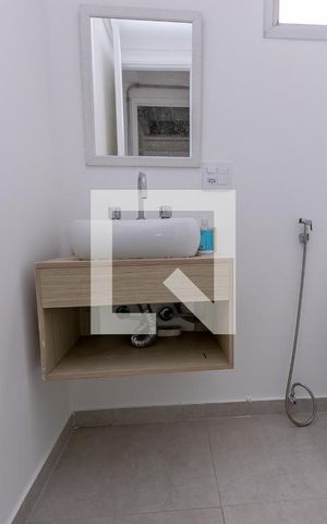 Apartamento para alugar com 79m², 2 quartos e 1 vaga Apartamento para alugar com 79m², 2 quartos e 1 vagaBanheiro da Suíte