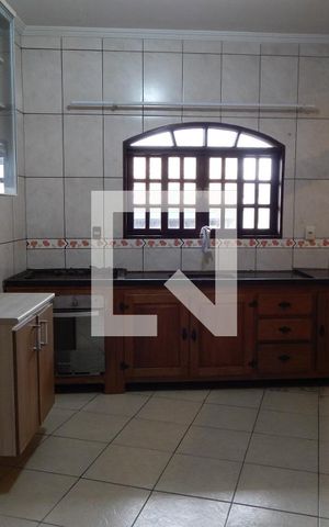 Casa para alugar com 98m², 2 quartos e 1 vagaCozinha
