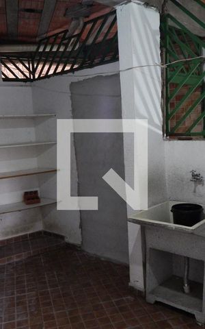 Casa para alugar com 98m², 2 quartos e 1 vagaÁrea de Serviço