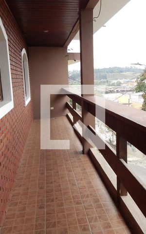 Casa para alugar com 98m², 2 quartos e 1 vagaSacada