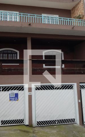 Casa para alugar com 98m², 2 quartos e 1 vagaFachada