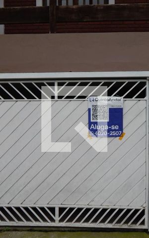Casa para alugar com 98m², 2 quartos e 1 vagaFachada