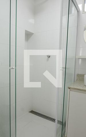 Apartamento para alugar com 70m², 2 quartos e 1 vaga Apartamento para alugar com 70m², 2 quartos e 1 vagaBanheiro Social