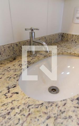 Apartamento à venda com 66m², 2 quartos e 1 vaga Apartamento à venda com 66m², 2 quartos e 1 vagaBanheiro Social