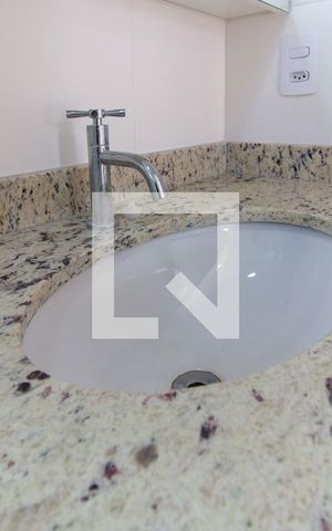 Apartamento à venda com 66m², 2 quartos e 1 vaga Apartamento à venda com 66m², 2 quartos e 1 vagaBanheiro da Suíte