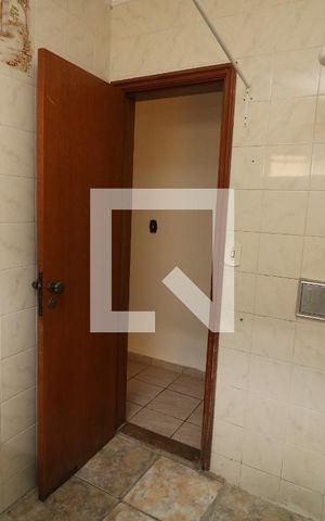 Casa à venda com 150m², 2 quartos e 2 vagasBanheiro