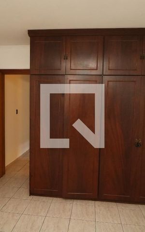 Casa à venda com 150m², 2 quartos e 2 vagasQuarto