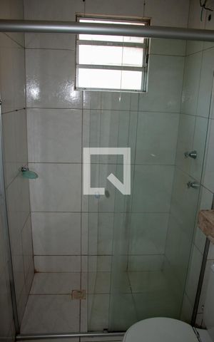 Apartamento à venda com 48m², 2 quartos e 1 vaga Apartamento à venda com 48m², 2 quartos e 1 vagaBanheiro