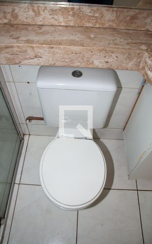 Apartamento à venda com 48m², 2 quartos e 1 vaga Apartamento à venda com 48m², 2 quartos e 1 vagaBanheiro