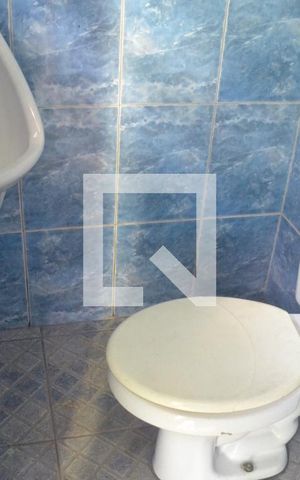 Casa para alugar com 1m², 3 quartos e 4 vagasBanheiro da piscina 