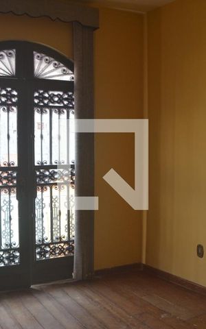 Casa para alugar com 1m², 3 quartos e 4 vagasSuíte