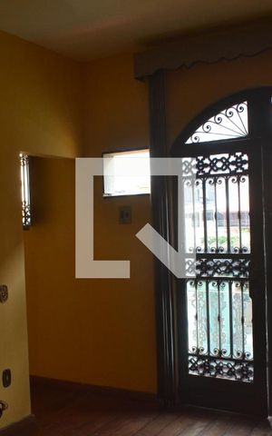 Casa para alugar com 1m², 3 quartos e 4 vagasSuíte