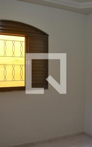 Casa para alugar com 1m², 3 quartos e 4 vagasQaurto 2 - closet