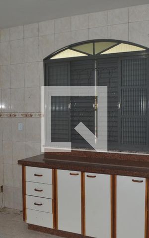 Casa para alugar com 1m², 3 quartos e 4 vagasCozinha
