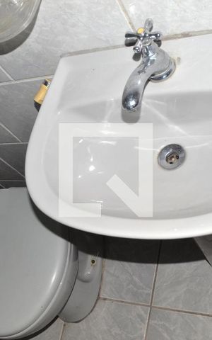 Casa para alugar com 1m², 3 quartos e 4 vagasBanheiro 2