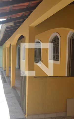 Casa para alugar com 1m², 3 quartos e 4 vagasCasa 2