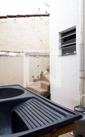 Casa para alugar com 25m², 1 quarto e sem vagaÁrea de Serviço