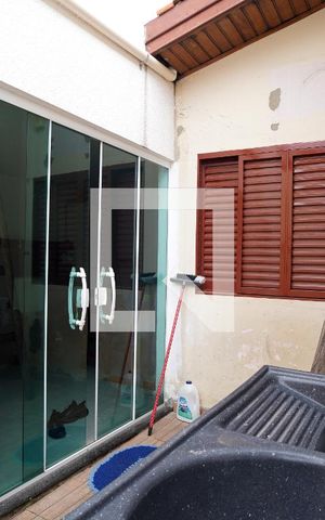 Casa para alugar com 25m², 1 quarto e sem vagaÁrea de Serviço